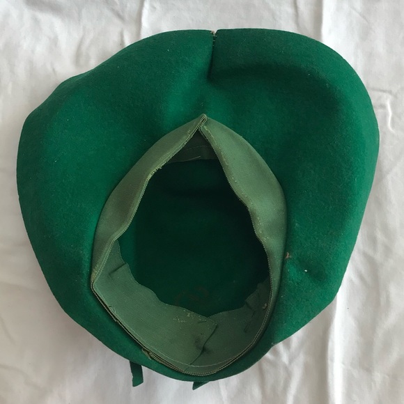 Vintage 40s Turned Up Green Tilt Hat with Flowers - Picture 7 of 8